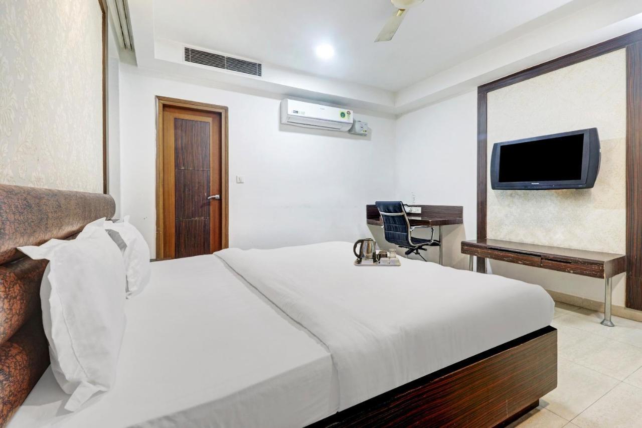 Oyo Townhouse 748 Hotel Parth Paradise Ghaziabad Luaran gambar