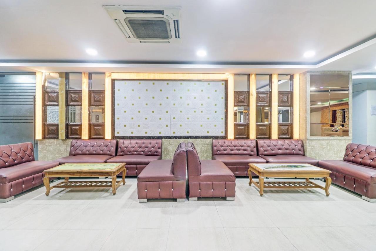 Oyo Townhouse 748 Hotel Parth Paradise Ghaziabad Luaran gambar
